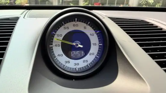 PORSCHE-CAYENNE-2023
