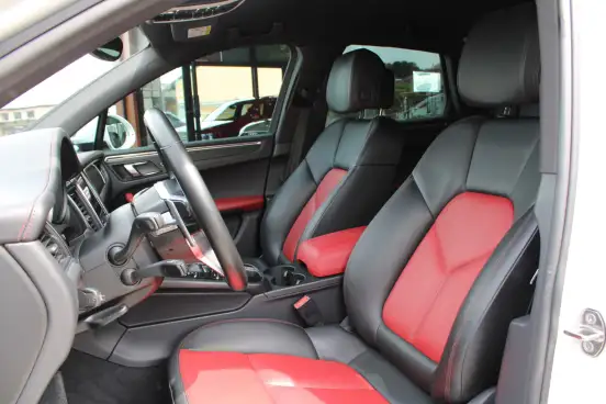 PORSCHE-MACAN-2016