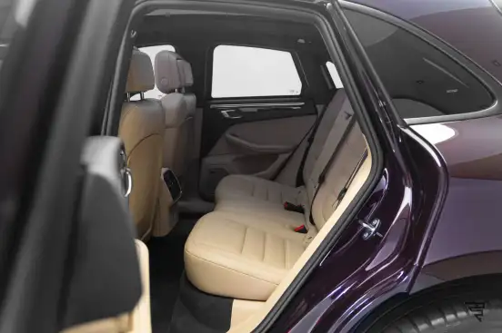 PORSCHE-MACAN-2024