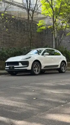 PORSCHE-MACAN-2022