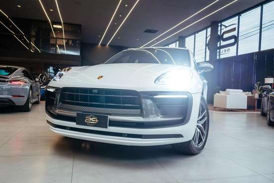 PORSCHE-MACAN-2025