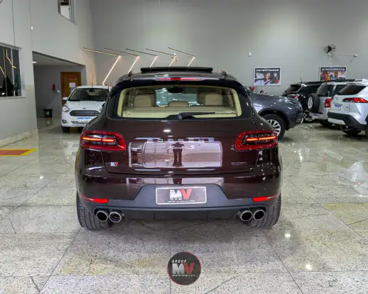 PORSCHE-MACAN-2014