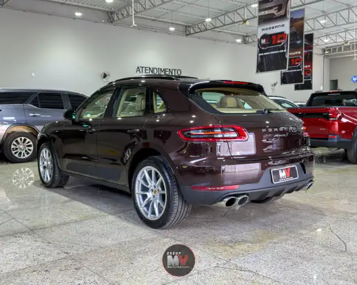 PORSCHE-MACAN-2014