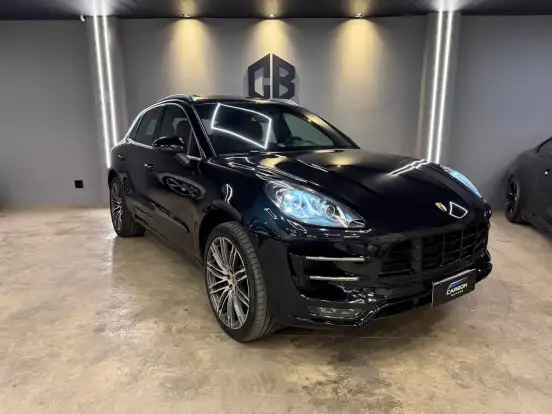 PORSCHE-MACAN-2015