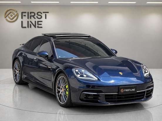 PORSCHE-PANAMERA-2020