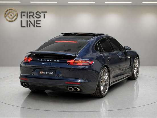 PORSCHE-PANAMERA-2020