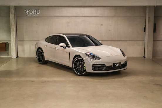 PORSCHE-PANAMERA-2022