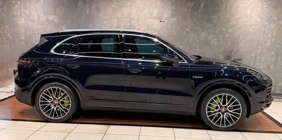 PORSCHE-CAYENNE-2019