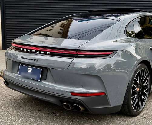 PORSCHE-PANAMERA-2025