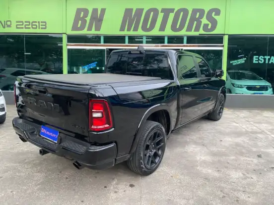 RAM-1500-3.0 HURRICANE 6 BITURBO GASOLINA LARAMIE NIGHT EDITION CD 4X4 AUTOMÁTICO RAM-1500-2025