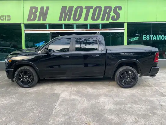 RAM-1500-3.0 HURRICANE 6 BITURBO GASOLINA LARAMIE NIGHT EDITION CD 4X4 AUTOMÁTICO RAM-1500-2025