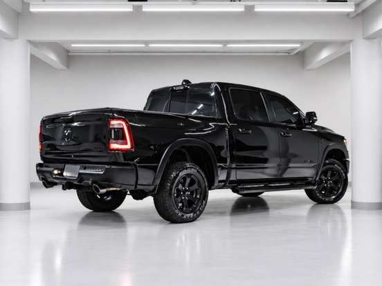 RAM-1500-5.7 V8 GASOLINA REBEL CD 4X4 AUTOMÁTICO RAM-1500-2022