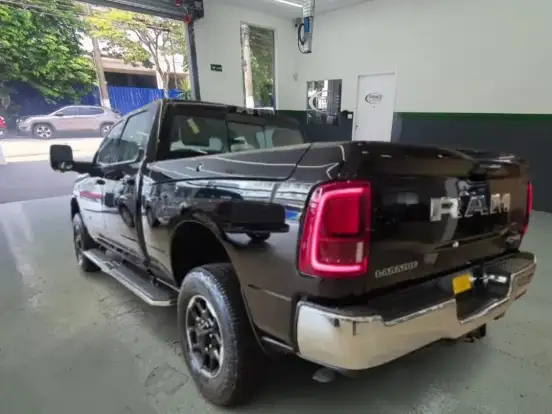 RAM-2500-6.7 I6 TURBO DIESEL LARAMIE CD 4X4 AUTOMÁTICO RAM-2500-2026