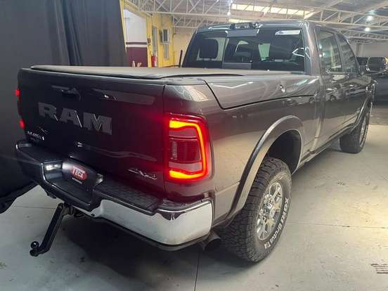 RAM-2500-6.7 I6 TURBO DIESEL LARAMIE CD 4X4 AUTOMÁTICO RAM-2500-2022