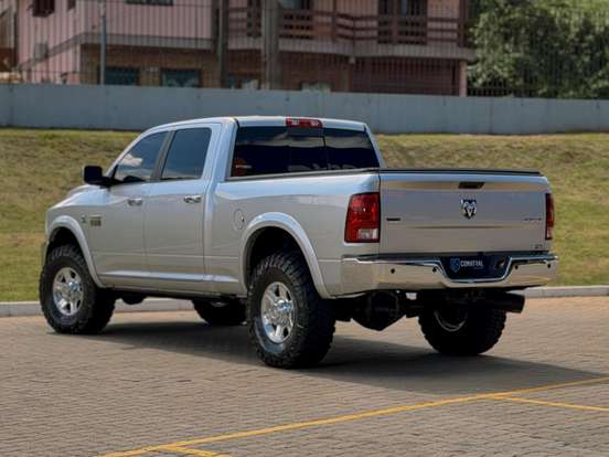 RAM-2500-6.7 LARAMIE 4X4 CD I6 TURBO DIESEL 4P AUTOMÁTICO RAM-2500-2012
