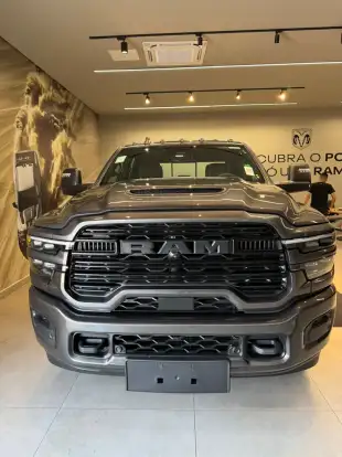 RAM-3500-6.7 I6 TURBO DIESEL LARAMIE NIGHT EDITION CD 4X4 AUTOMÁTICO RAM-3500-2026
