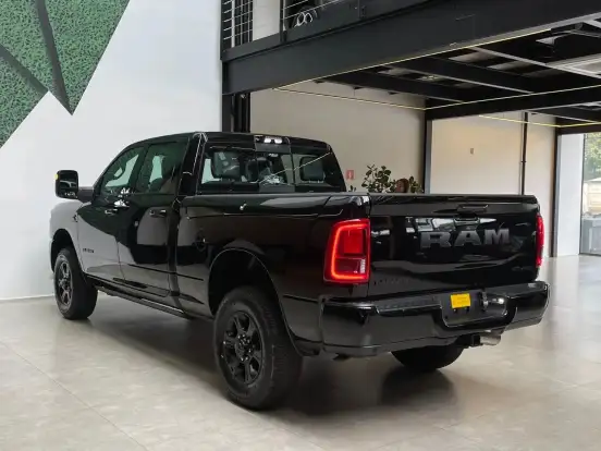 RAM-3500-6.7 I6 TURBO DIESEL LARAMIE NIGHT EDITION CD 4X4 AUTOMÁTICO RAM-3500-2026
