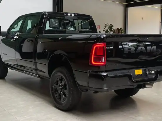 RAM-3500-6.7 I6 TURBO DIESEL LARAMIE NIGHT EDITION CD 4X4 AUTOMÁTICO RAM-3500-2026