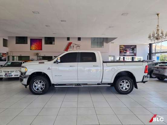 RAM-3500-6.7 I6 TURBO DIESEL LARAMIE CD 4X4 AUTOMÁTICO RAM-3500-2022