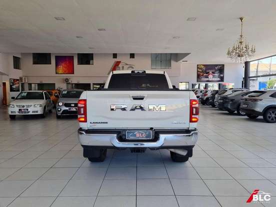 RAM-3500-6.7 I6 TURBO DIESEL LARAMIE CD 4X4 AUTOMÁTICO RAM-3500-2022