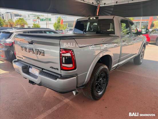 RAM-3500-6.7 I6 TURBO DIESEL LARAMIE NIGHT EDITION CD 4X4 AUTOMÁTICO RAM-3500-2022
