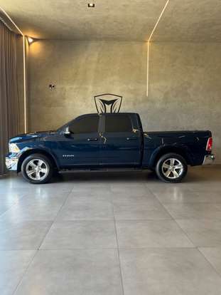 RAM-CLASSIC-5.7 V8 GASOLINA LARAMIE CD 4X4 AUTOMÁTICO RAM-CLASSIC-2023