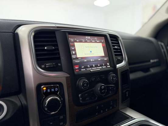 RAM-CLASSIC-5.7 V8 GASOLINA LARAMIE NIGHT EDITION CD 4X4 AUTOMÁTICO RAM-CLASSIC-2022
