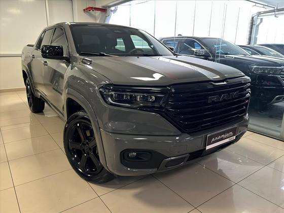 RAM RAMPAGE 2.0 HURRICANE 4 TURBO GASOLINA R/T 4X4 AUTOMÁTICO