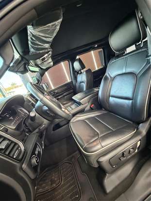 RAM-1500-5.7 V8 GASOLINA LIMITED NIGHT EDITION CD 4X4 AUTOMÁTICO RAM-1500-2024