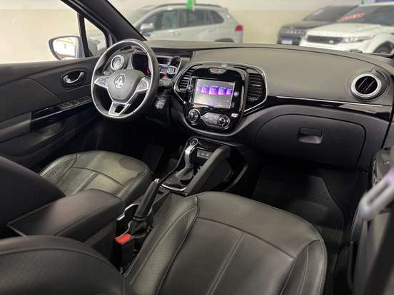 RENAULT-CAPTUR-2022