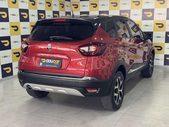 RENAULT-CAPTUR-2021