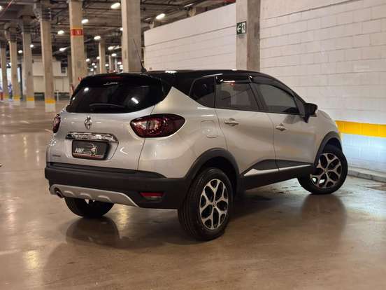 RENAULT-CAPTUR-2020