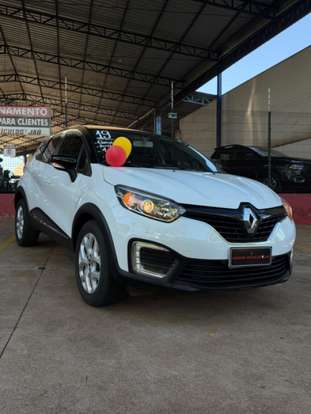 RENAULT-CAPTUR-2018