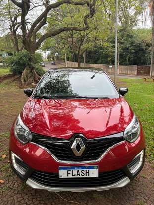 RENAULT-CAPTUR-2017
