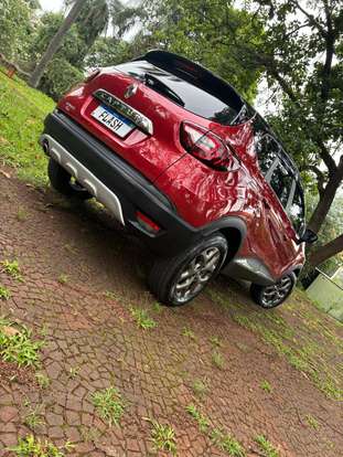 RENAULT-CAPTUR-2017