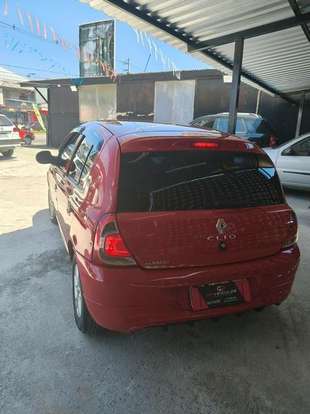 RENAULT-CLIO-2013