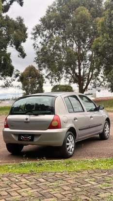 RENAULT-CLIO-2006
