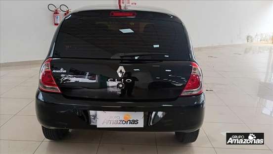 RENAULT-CLIO-2014