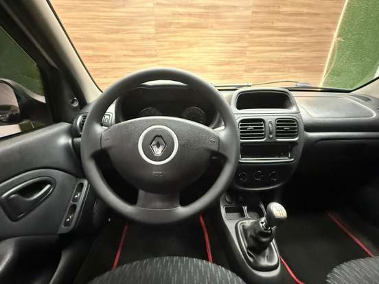 RENAULT-CLIO-2014