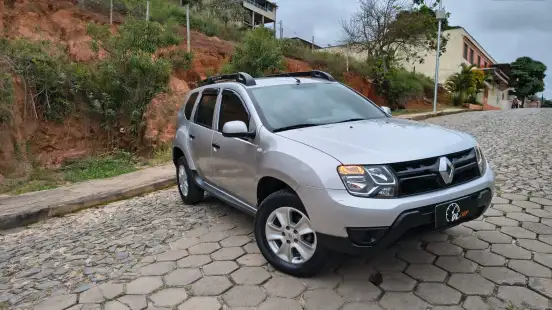 RENAULT-DUSTER-2019