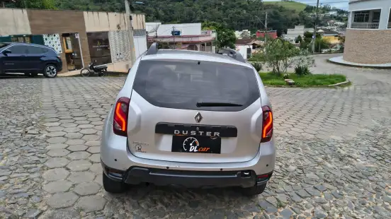 RENAULT-DUSTER-2019