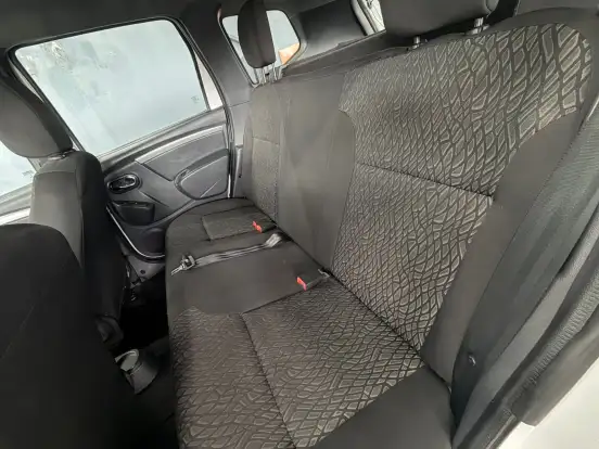 RENAULT-DUSTER-2018