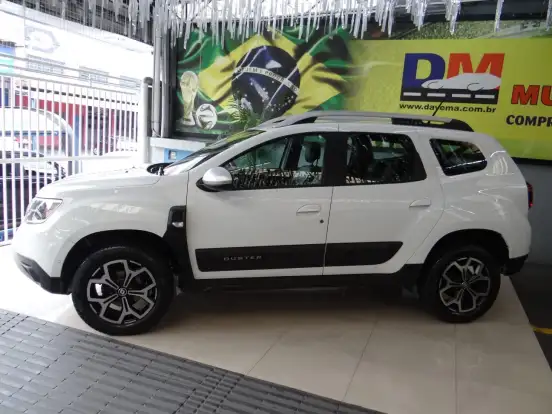 RENAULT-DUSTER-2020