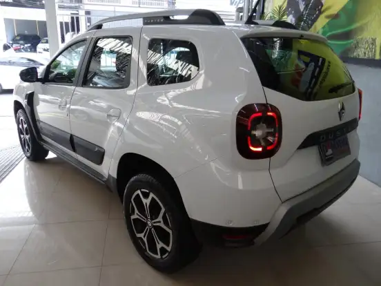 RENAULT-DUSTER-2020