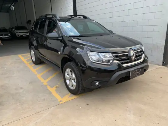 RENAULT-DUSTER-2023