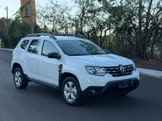 RENAULT-DUSTER-2023