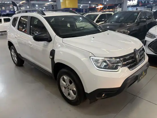 RENAULT-DUSTER-2023