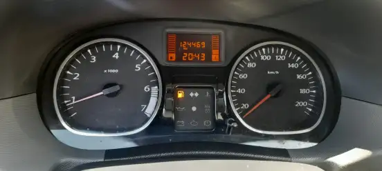 RENAULT-DUSTER-2012