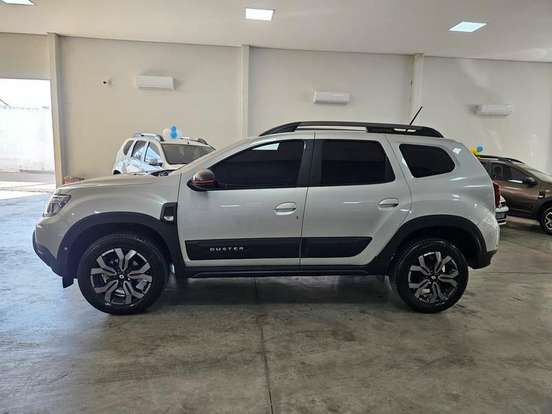 RENAULT-DUSTER-2024