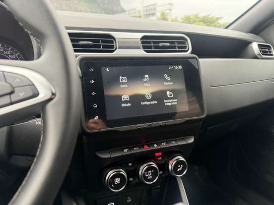 RENAULT-DUSTER-2025